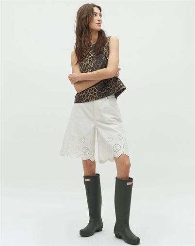 Global F - Talina Scallop Shorts - White